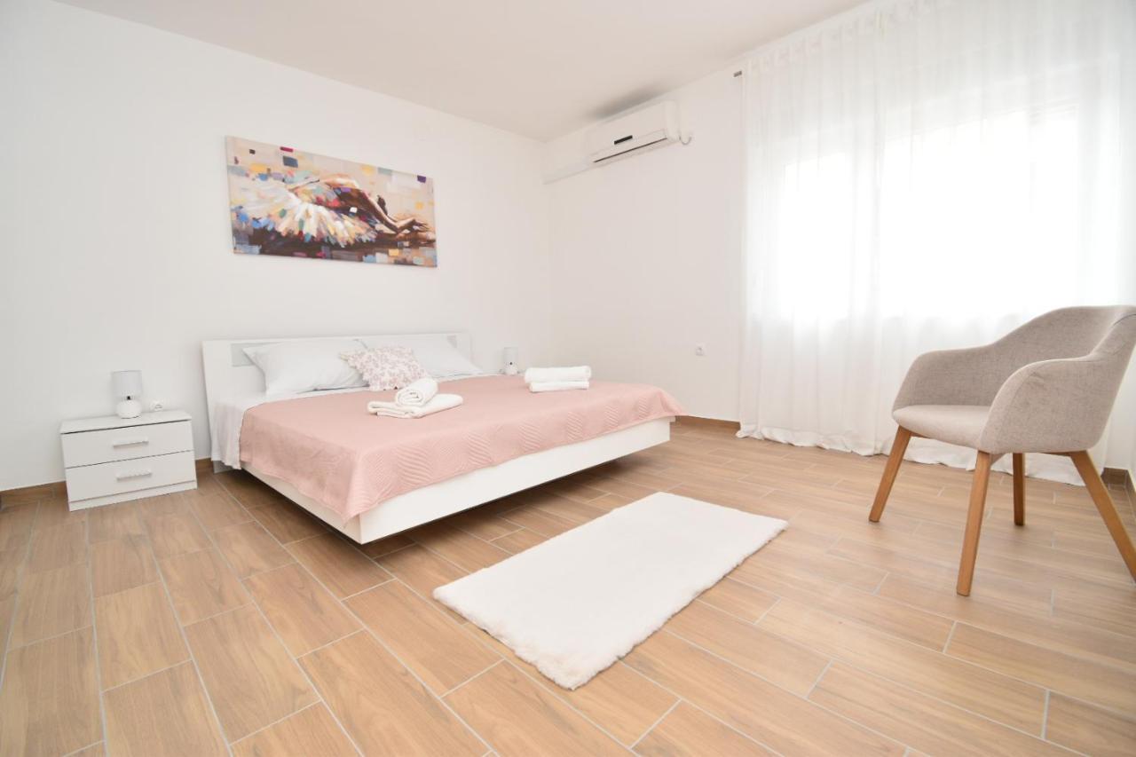 Apartments Ivan Zadar Exterior photo