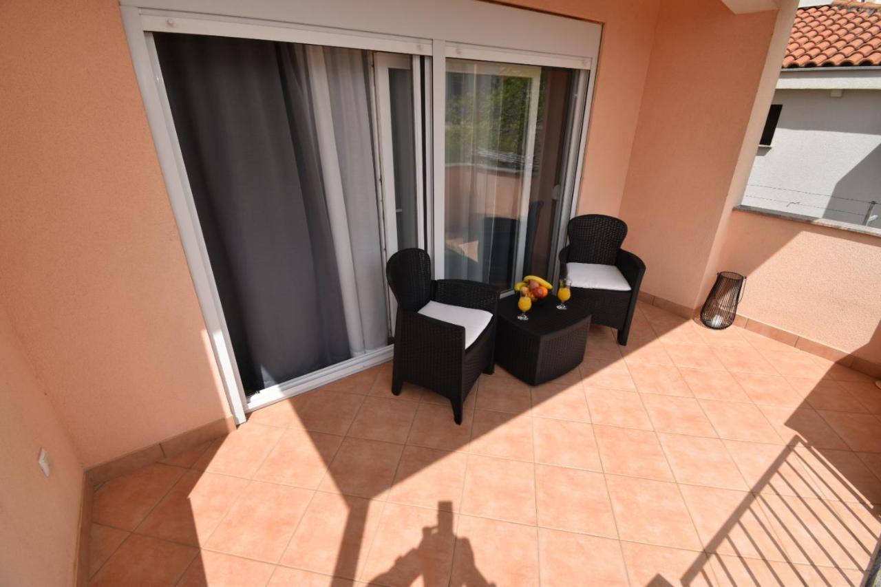 Apartments Ivan Zadar Exterior photo